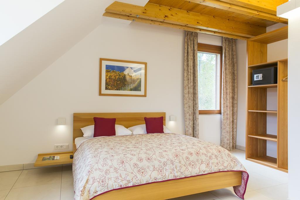 Moor-Rosl Apartmenthotel Gamlitz Exteriér fotografie